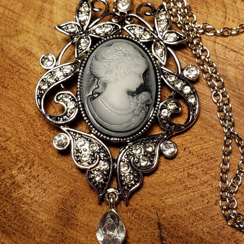 Ornate Cameo Necklace - Antique Finish